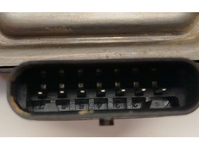 Блок управления 8892136175, P8892136175 Lynk & co 01