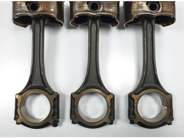  Поршень с шатуном    Mercedes-Benz A W169  