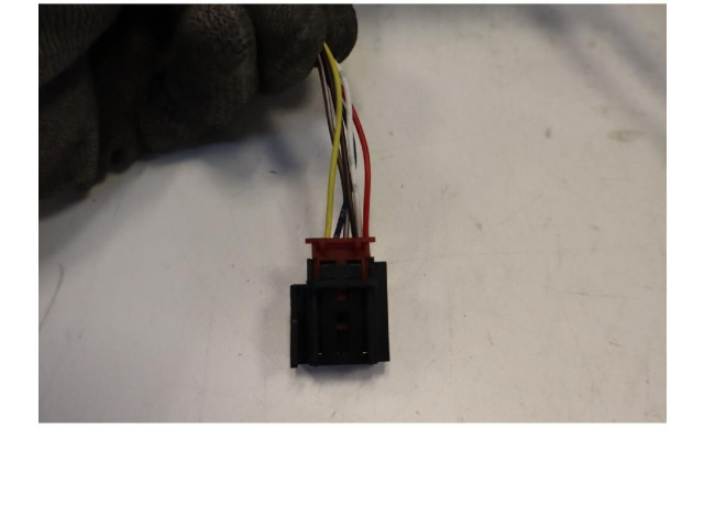 Зеркало электрическое Volkswagen Golf VII 2013 - 2019 года