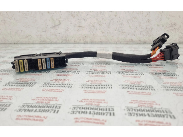 Блок предохранителей 4F1941824   Volkswagen Touran II    