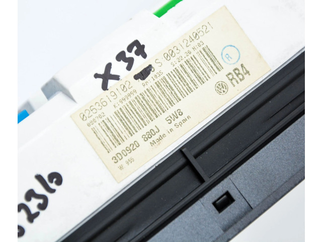 Панель приборов 3D0920880J   Volkswagen Phaeton       