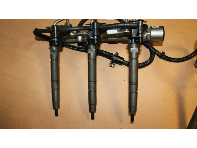 Vstřikovač 059130277DS, 0445117057 Audi A5 8T 8F pro naftový motor 3.0