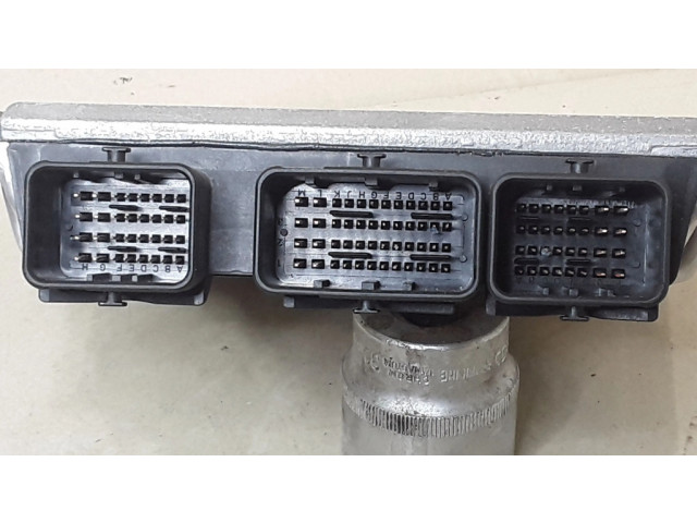 Блок управления двигателя 9645534980, 0281010886 Citroen C5