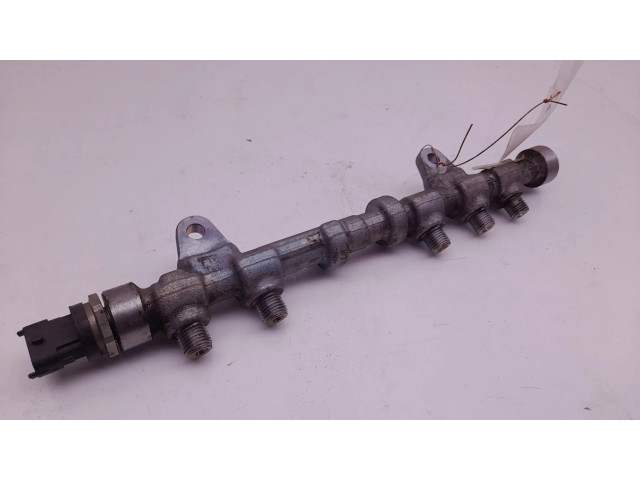 Топливная рампа Bosch   Opel Corsa D 1.2 