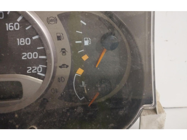 Přístrojová deska Nissan Almera Tino 2001 BU064