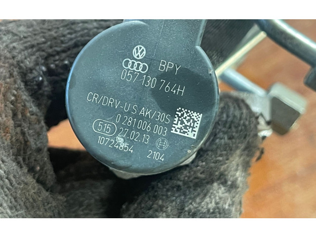 Топливная рампа 03L089M, 057130764H Volkswagen Golf Plus для двигателя CFHC