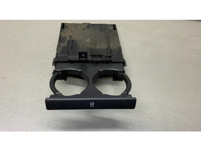 Держатель чашки