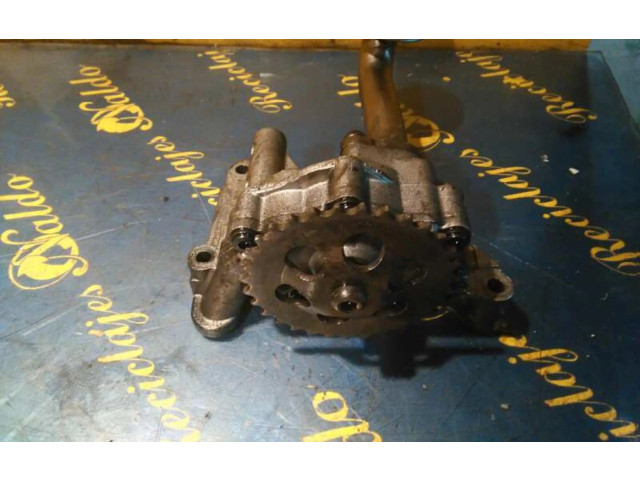 Масляный насос   038115105D  Volkswagen PASSAT 