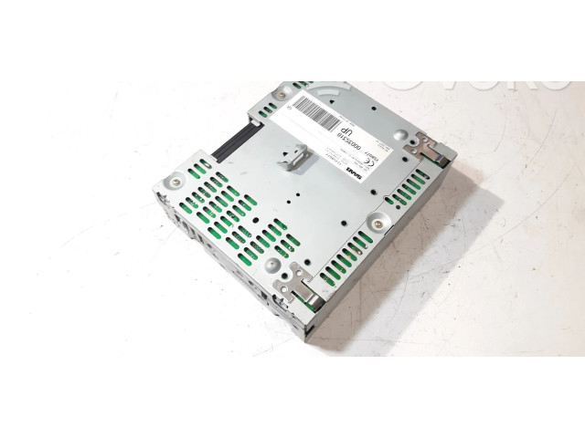 Радио/ проигрыватель CD/DVD / навигация