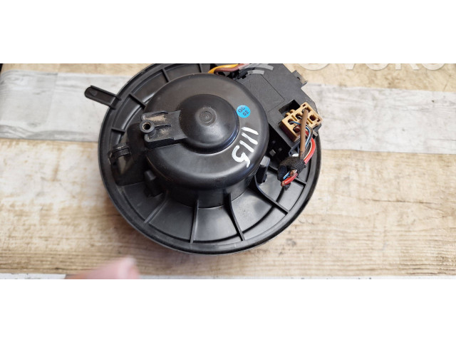 Вентилятор печки    2002221, 34003   Skoda Superb B6 (3T)