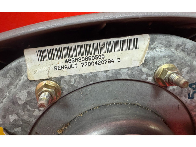 Подушка безопасности водителя 7700420784D Renault Twingo I