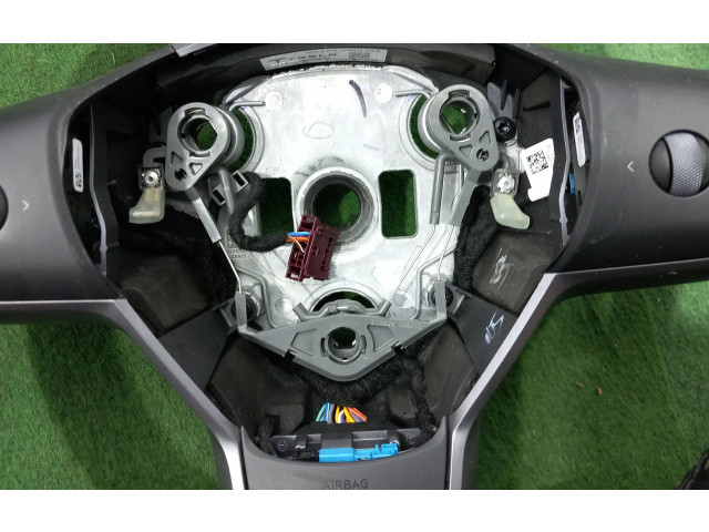 Руль Tesla Model 3 2017 - года 1490214-CN-B