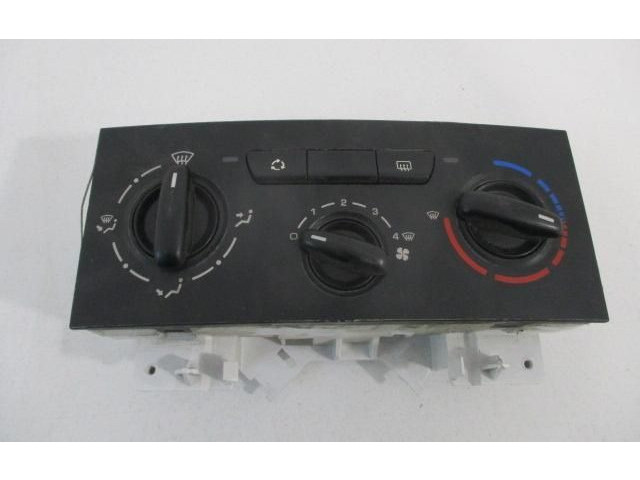 Блок управления климат-контролем 9662494580 Citroen Berlingo