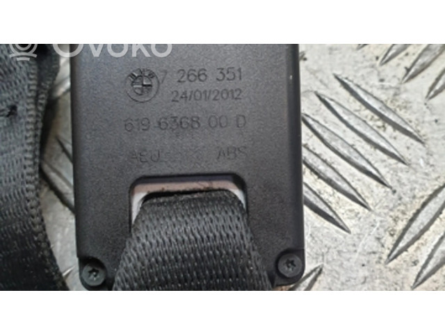 Средняя поясная пряжка ()