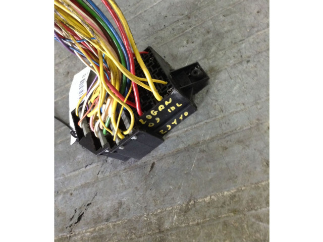 Блок предохранителей Dacia Logan I