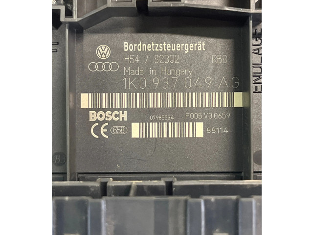 Блок предохранителей 1K0937049AG, F005V00659 Volkswagen Caddy