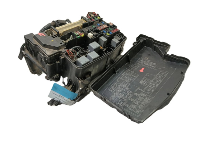 Pojistková skříňka Řídící jednotka BSM 827410F030, 826620F130 Toyota Verso 2016