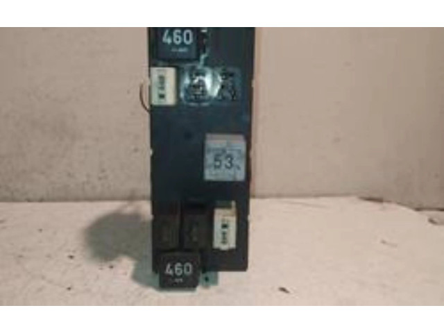 Блок предохранителей Volkswagen Caddy