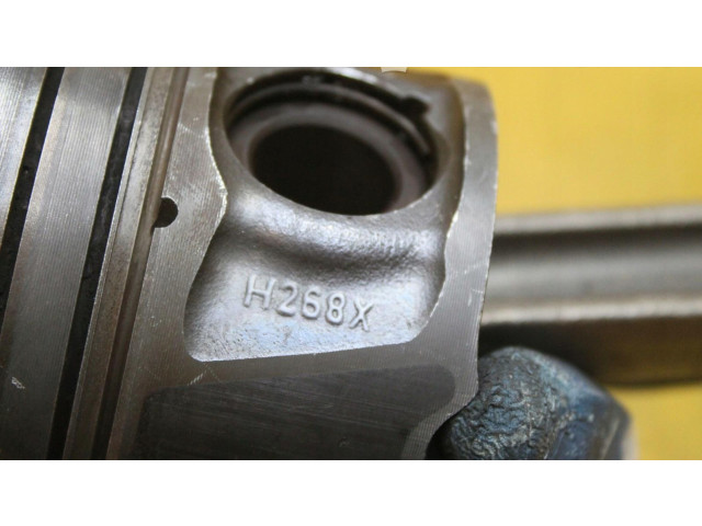 Поршень с шатуном Jaguar S-Type