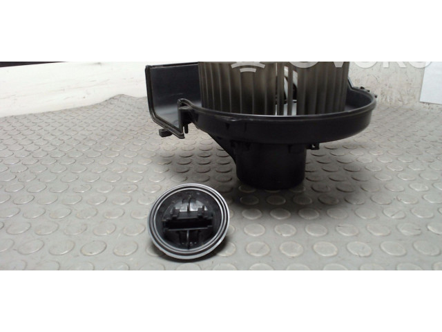 Вентилятор радиатора 6Q1820015E, 6Q1820015G Skoda Fabia Mk1 (6Y)