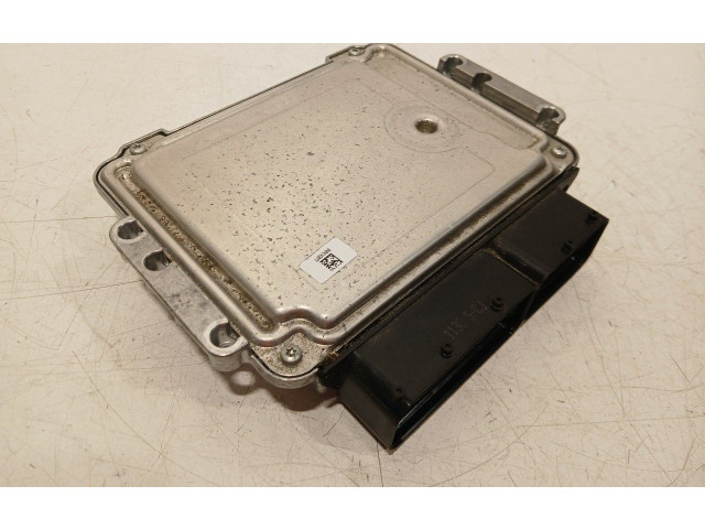 Řídící jednotka 3391037S00 Suzuki Swift III 2021