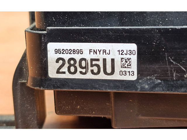 Pojistková skříňka 95202895, 12J30 Opel Antara 2011