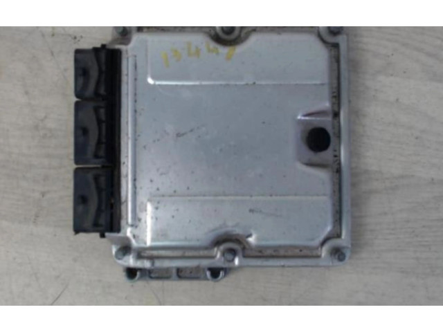 Блок управления двигателя 8200384519, 8200384519   Renault Vel Satis