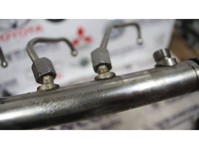 Vstřikovací lišta 758541111   BMW 3 F30 F35 F31     