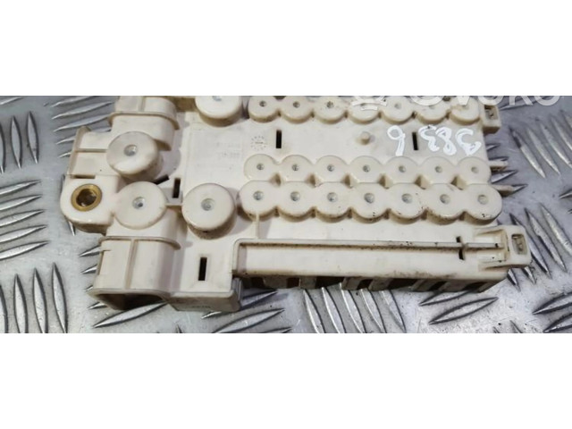 Pojistková skříňka 61138370638 BMW 5 E39 1997