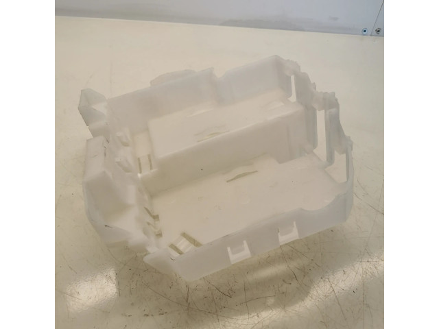 Другая деталь салона