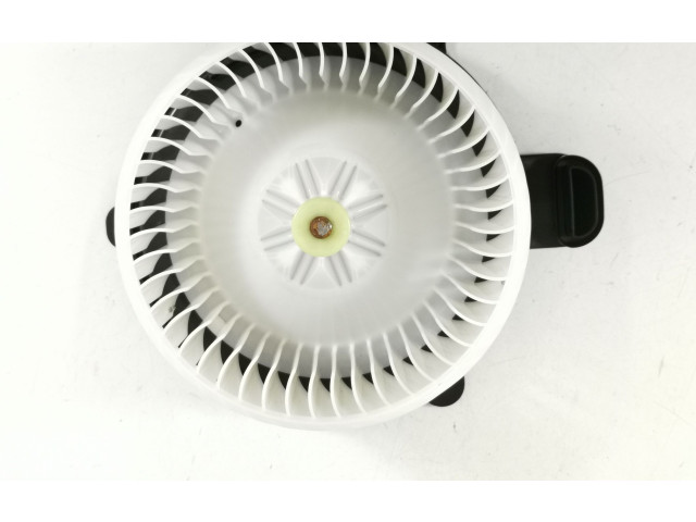 Вентилятор печки 85653529 Chevrolet Camaro