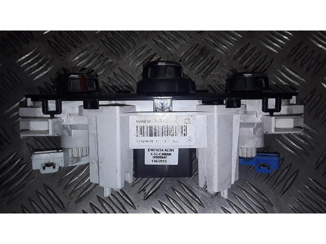 Блок управления климат-контролем N106279B   Renault Sandero II