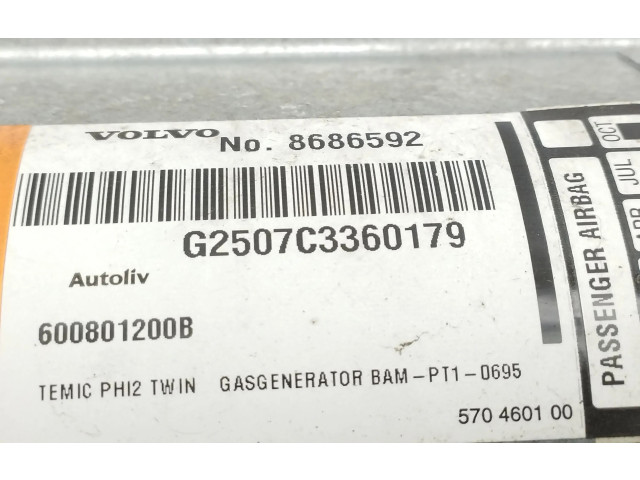 Боковая подушка безопасности 8686592   Volvo XC90