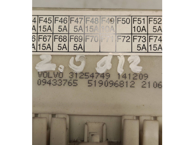 Pojistková skříňka 31254749, 09433765 Volvo S40 2006