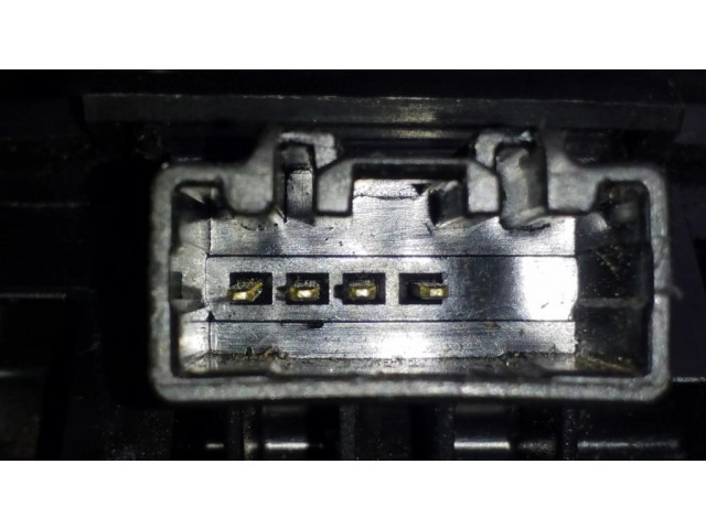 Zámek zadních dveří A442A66AD Ford Fiesta 2017