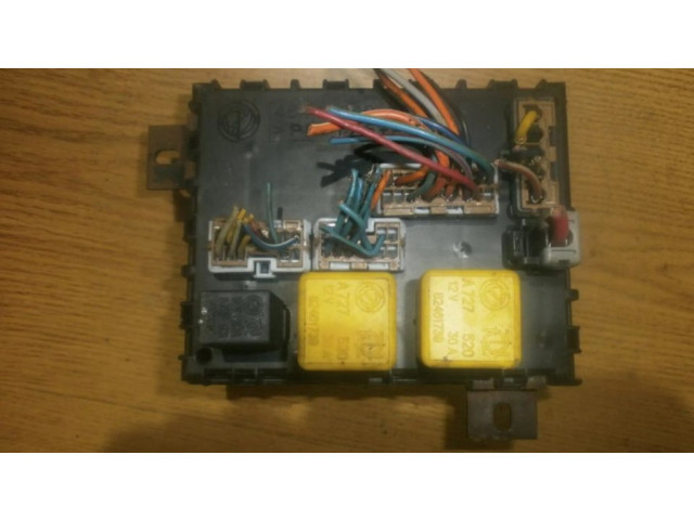 Блок предохранителей  46443390   Alfa Romeo 156    