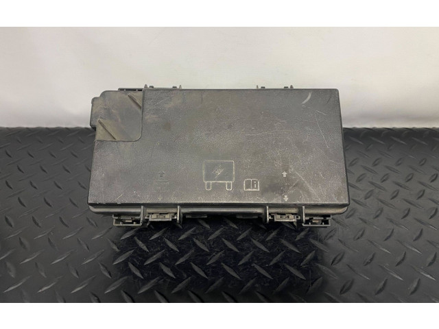 Pojistková skříňka 68163904AC Chrysler Town & Country 2013