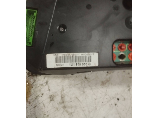 Панель приборов 8C0614111C   Skoda Octavia Mk1 (1U)       