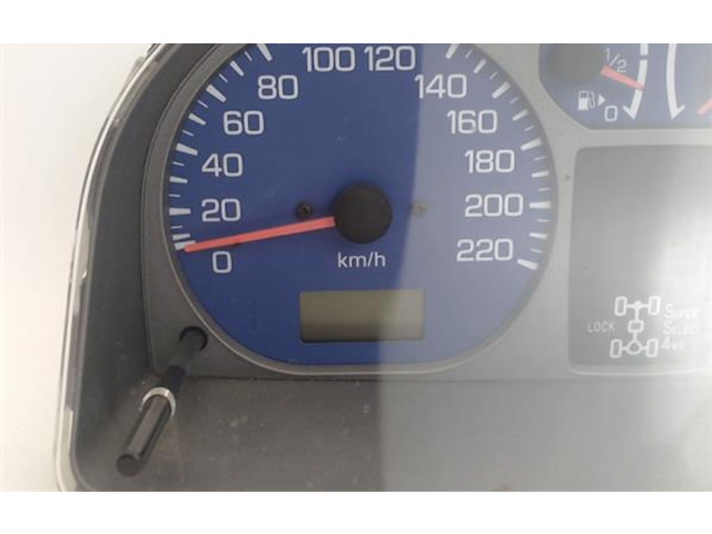 Панель приборов mr381643 Mitsubishi Montero