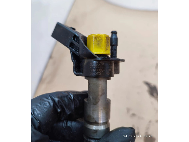 Форсунка 0445115064    Jeep Grand Cherokee (WK)  OM642 