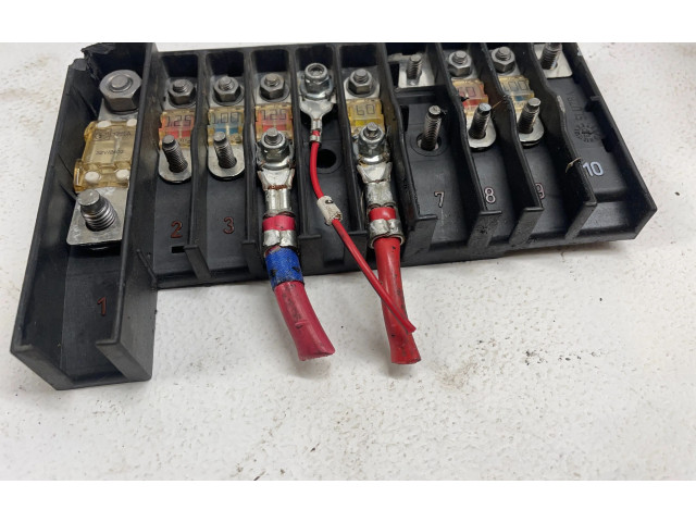 Pojistková skříňka 7H0937550 Volkswagen Transporter - Caravelle T5 2005