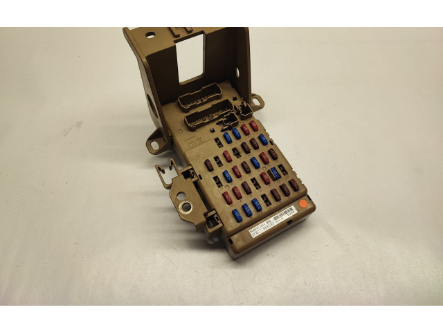   Pojistková skříňka 82201FJ211   Subaru XV 2016