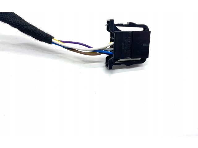 Зеркало электрическое Skoda Fabia Mk3 (NJ) 2015 - 2021 года