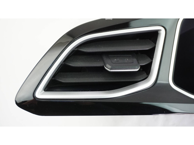 Přístrojová deska  Volkswagen T-Roc 2023 2GJ920310B, 2GA819703  