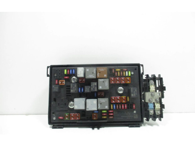 Pojistková skříňka 13449212 Opel Zafira C 2015