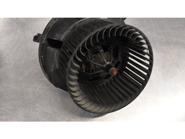 Вентилятор печки Skoda Yeti (5L)