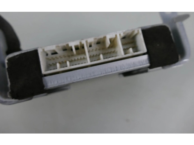 Блок управления 8633A017 Mitsubishi Pajero