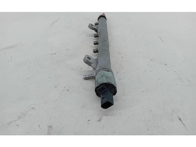 Топливная рампа Volkswagen Golf VI для двигателя CAYC