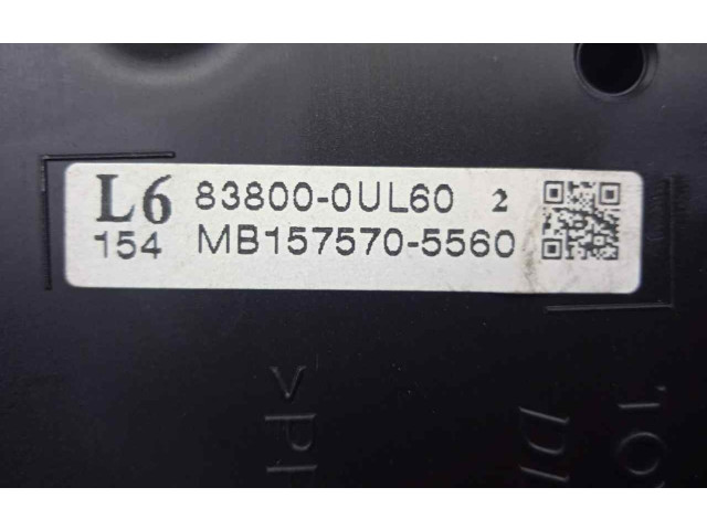 Přístrojová deska Toyota Yaris 2016