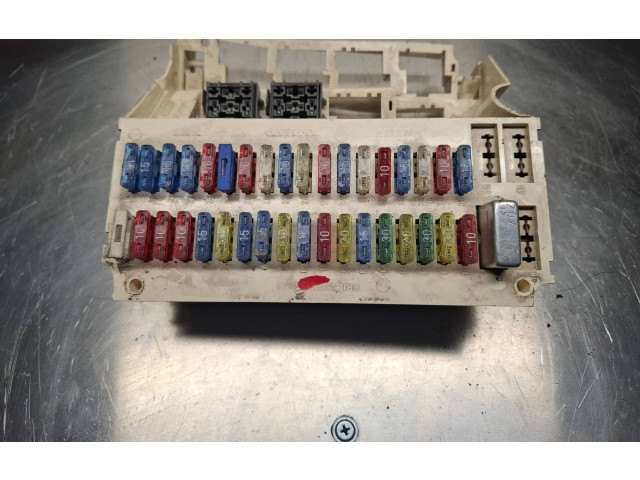 Блок предохранителей  3515170, 6849814   Volvo S70  V70  V70 XC    